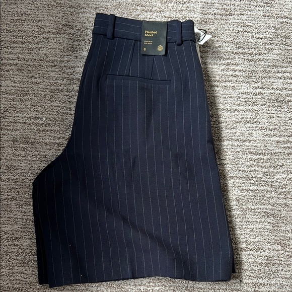 Aritzia Pinstripe Pleated Bermuda Shorts - Picture 2 of 2